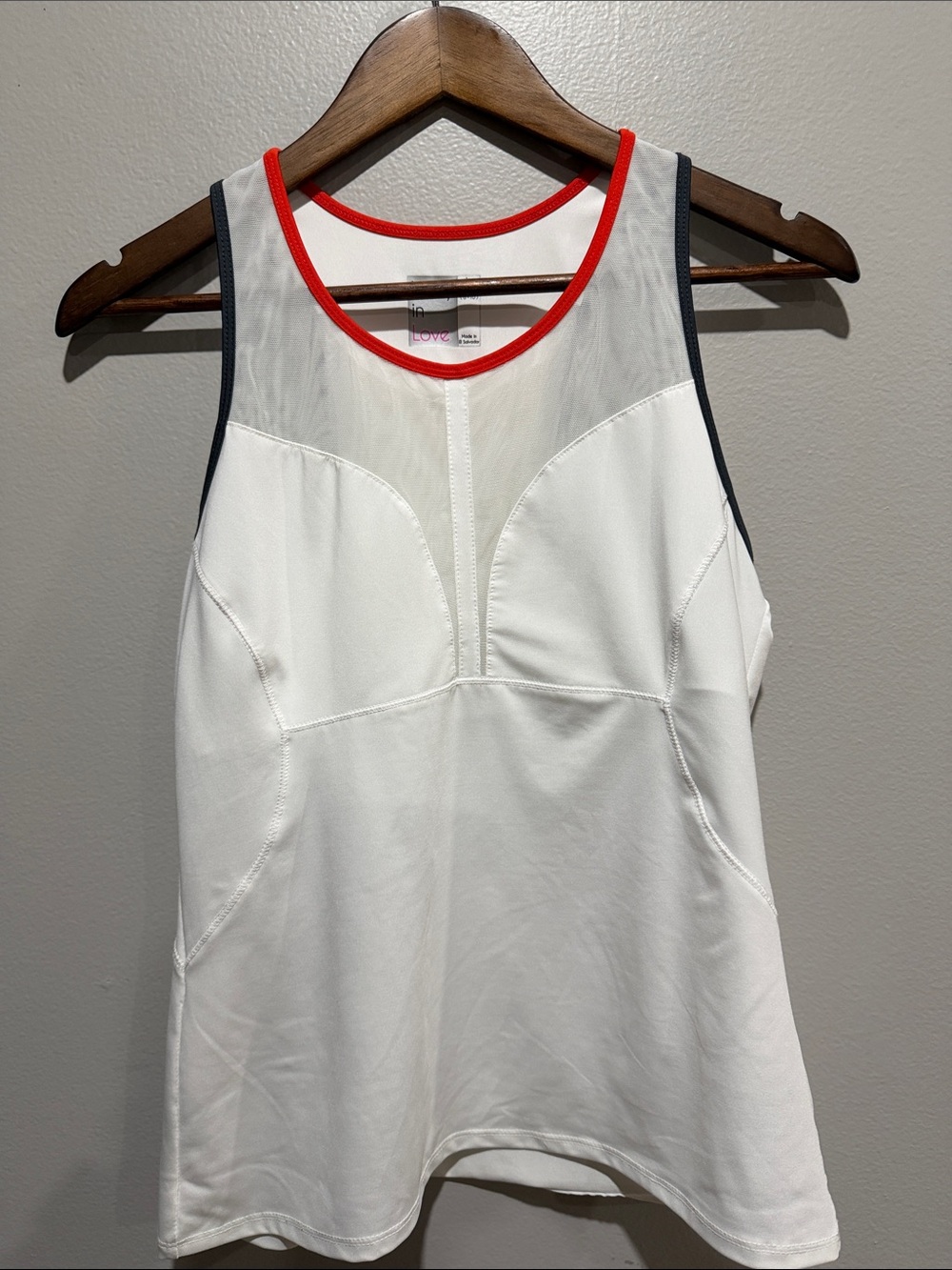 Lucky in Love Women’s Tennis White Tank Top size M